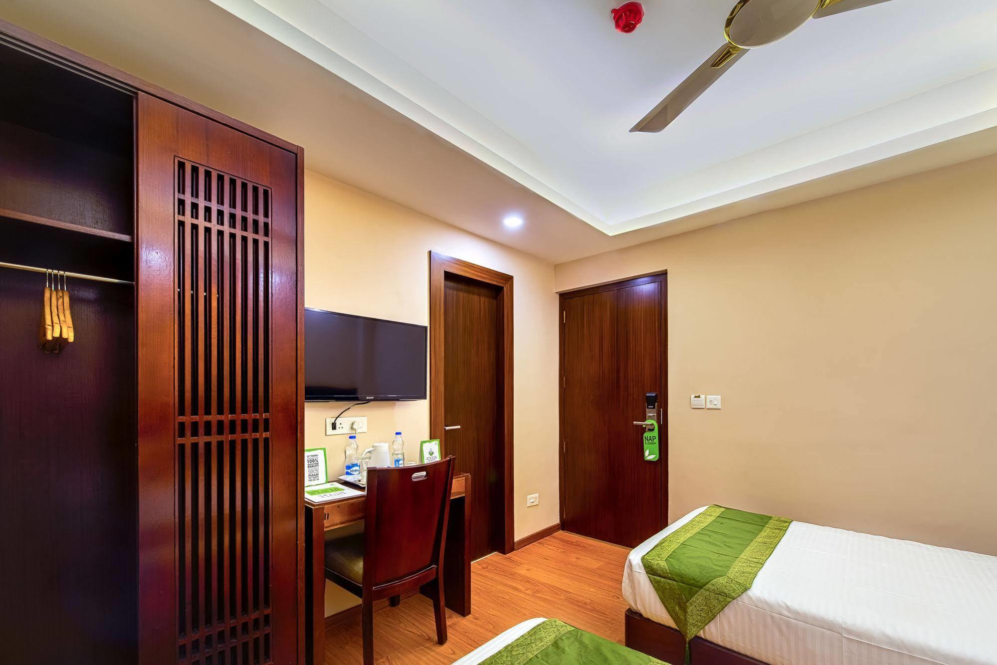 Treebo Vedanta Hotel โกลกาตา ภายนอก รูปภาพ