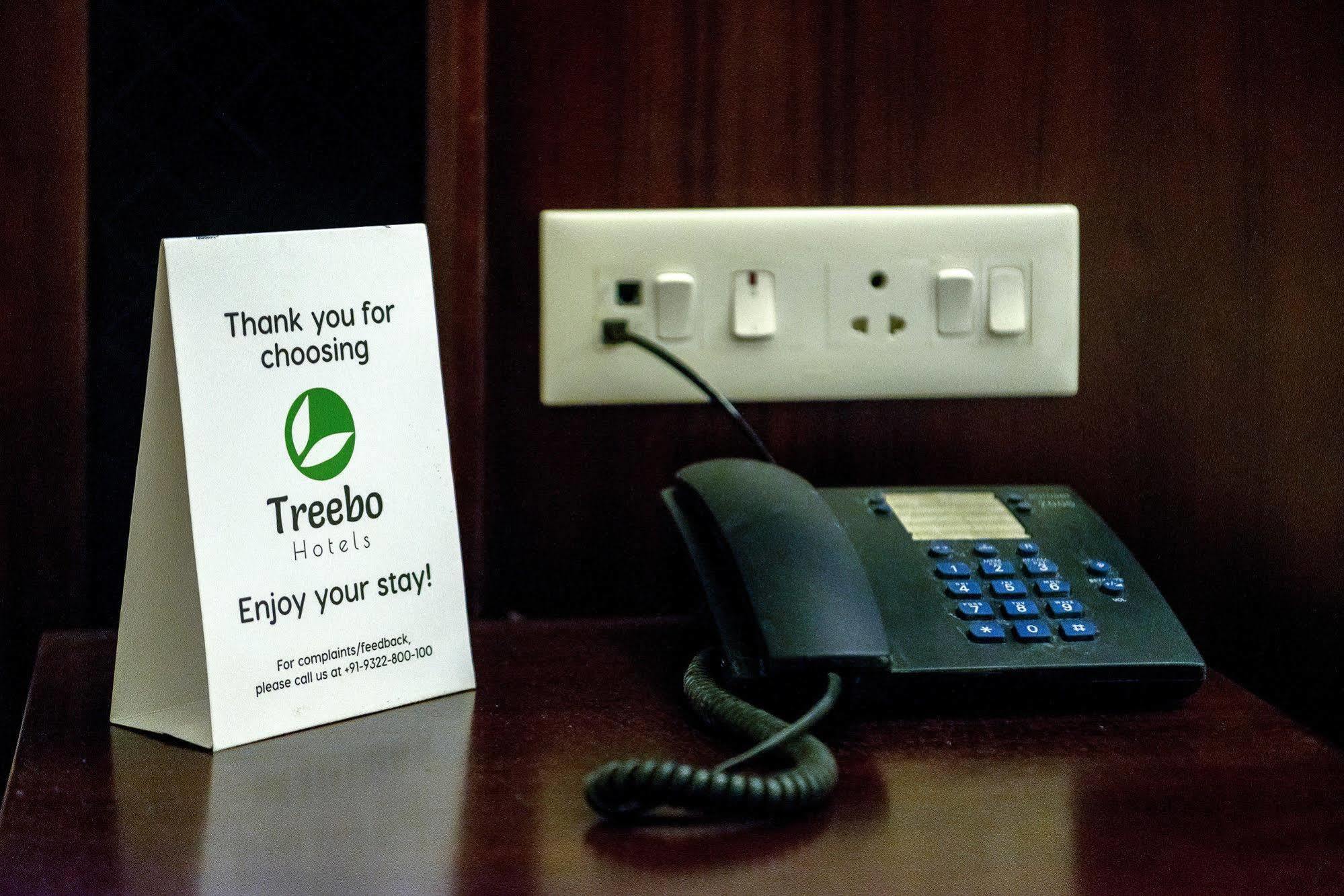 Treebo Vedanta Hotel โกลกาตา ภายนอก รูปภาพ